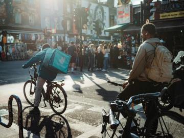 Deliveroo Plans to Track UK Riders’ Speeds and Calls for Ban on Unsafe E-Bike Conversion Kits